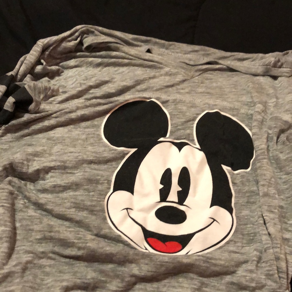 tee shirt